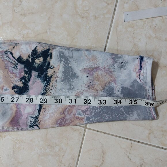 Tahari Sport Tights Comfort Stretch Best Exercise Must Have On MEDIUM - Picture 4 of 15